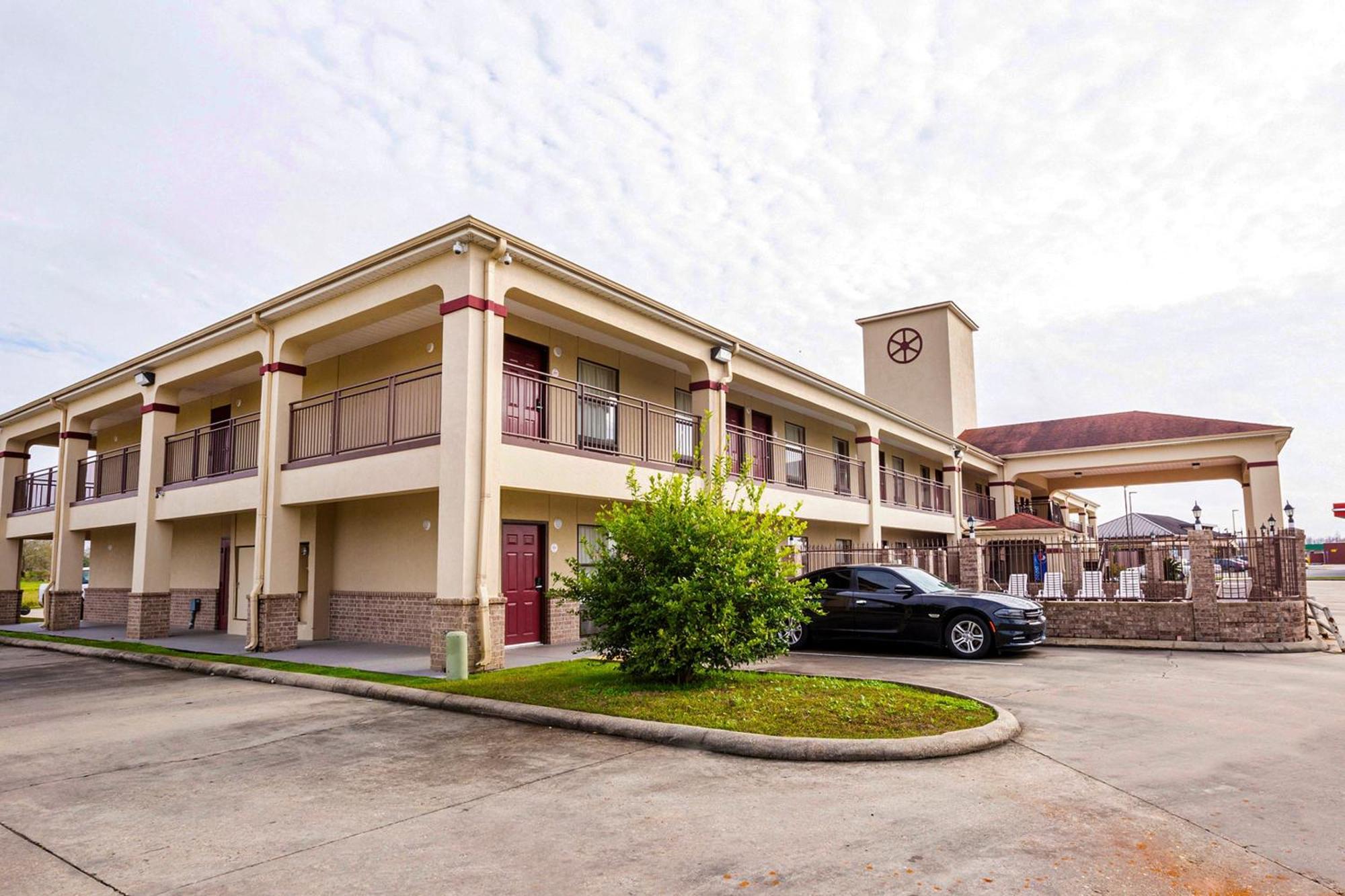 Oyo Hotel Lsu Порт-Аллен Екстер'єр фото